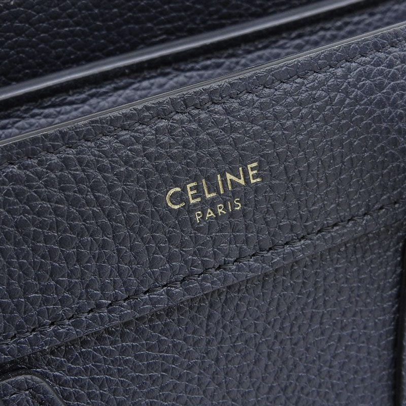 http://セリーヌ%20CELINE%20ラゲージ%20ナノショッパー%202WAYバッグ%20ハンドバッグ%20ショルダーバッグ%20レザー%20ネイビー%20中古%20OB1763