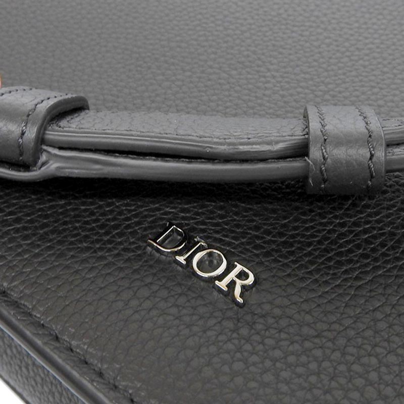 http://ディオール%20CHRISTIAN%20DIOR%20サファリ%202WAYバッグ%20トートバッグ%20ショルダーバッグ%20レザー%20ブラック%20中古%20OB1769