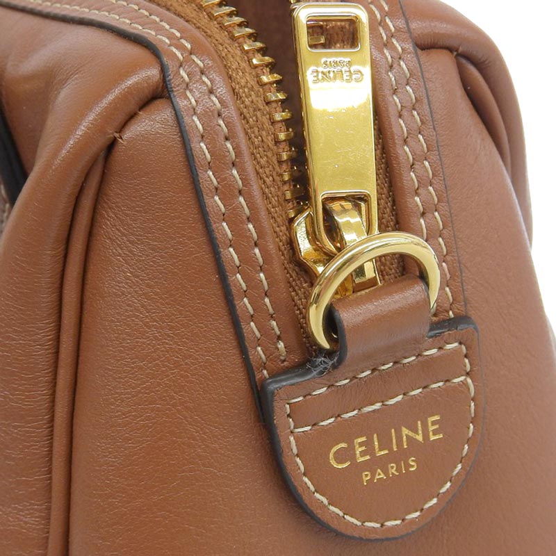http://セリーヌ%20CELINE%20スモールボストン%20キュイル%20トリオンフ%202WAYバッグ%20ショルダーバッグ%20レザー%20タン%20113773DU3%20中古%20OB1771