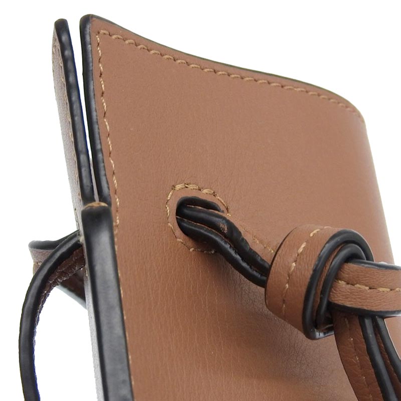 http://ロエベ%20LOEWE%20ダイスポケット%20ショルダーバッグ%20レザー%20タン%20C630R12X01%20中古%20OB1777