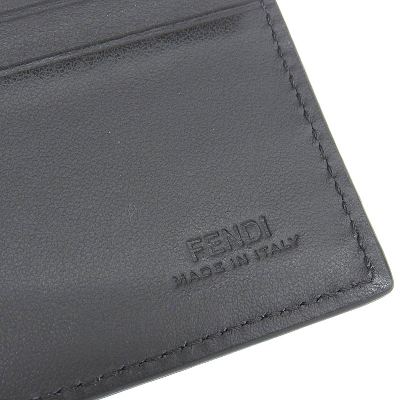 http://フェンディ%20FENDI%20二つ折り財布%20コンパクトウォレット%20モンスター%20バグズアイ%20レザー%20グレー%20ブラック%207M0169%20中古%20OBB0551