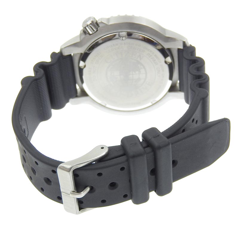 http://シチズン%20CITIZEN%20ダイバーズウォッチ%20エコドライブ%20メンズ%20ソーラー%20腕時計%20SS/ラバー%20ブラック文字盤%20S126126%20美品%20OW0425