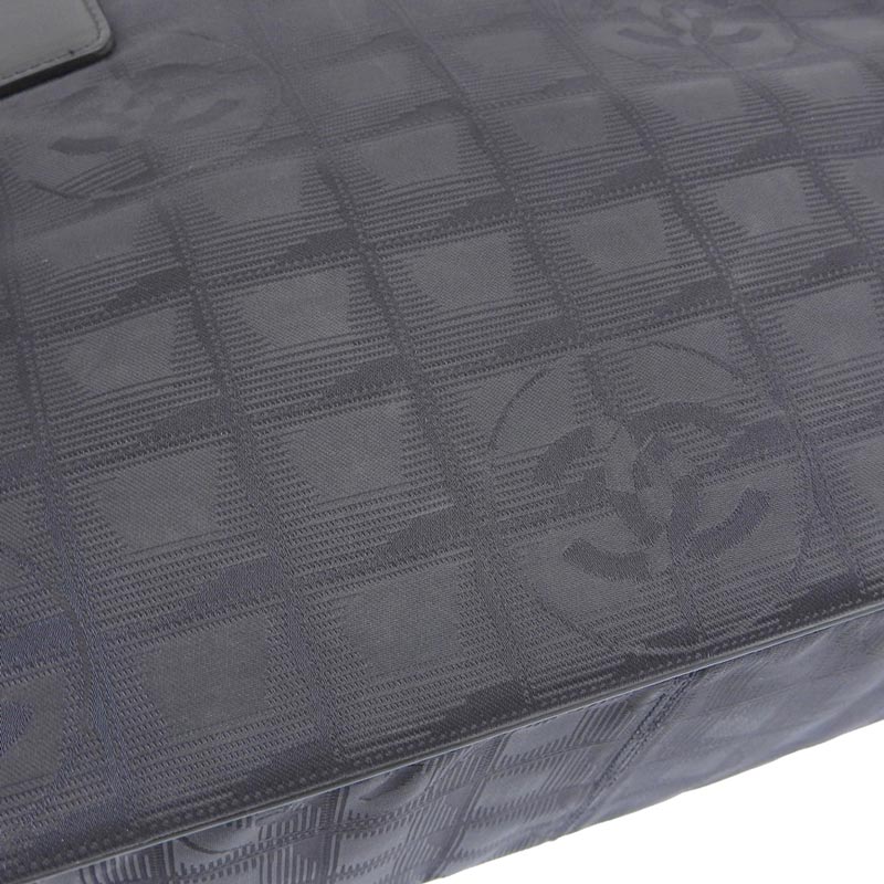 http://シャネル%20CHANEL%20ニュートラベルラインPM%20トートバッグ%20ナイロン/レザー%20ブラック%208番台%20中古%20CH0913