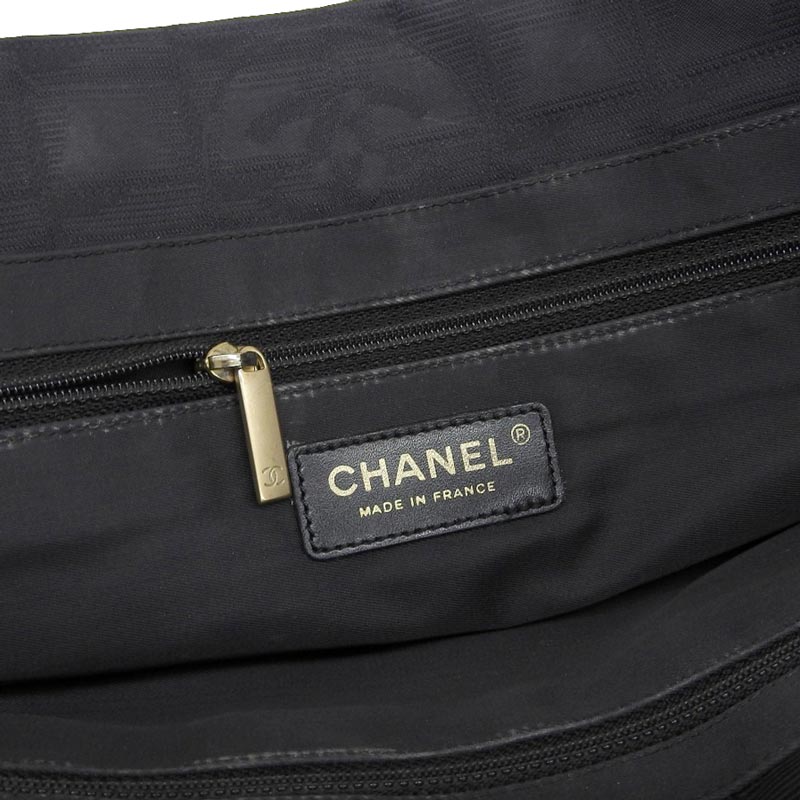 http://シャネル%20CHANEL%20ニュートラベルラインPM%20トートバッグ%20ナイロン/レザー%20ブラック%208番台%20中古%20CH0913