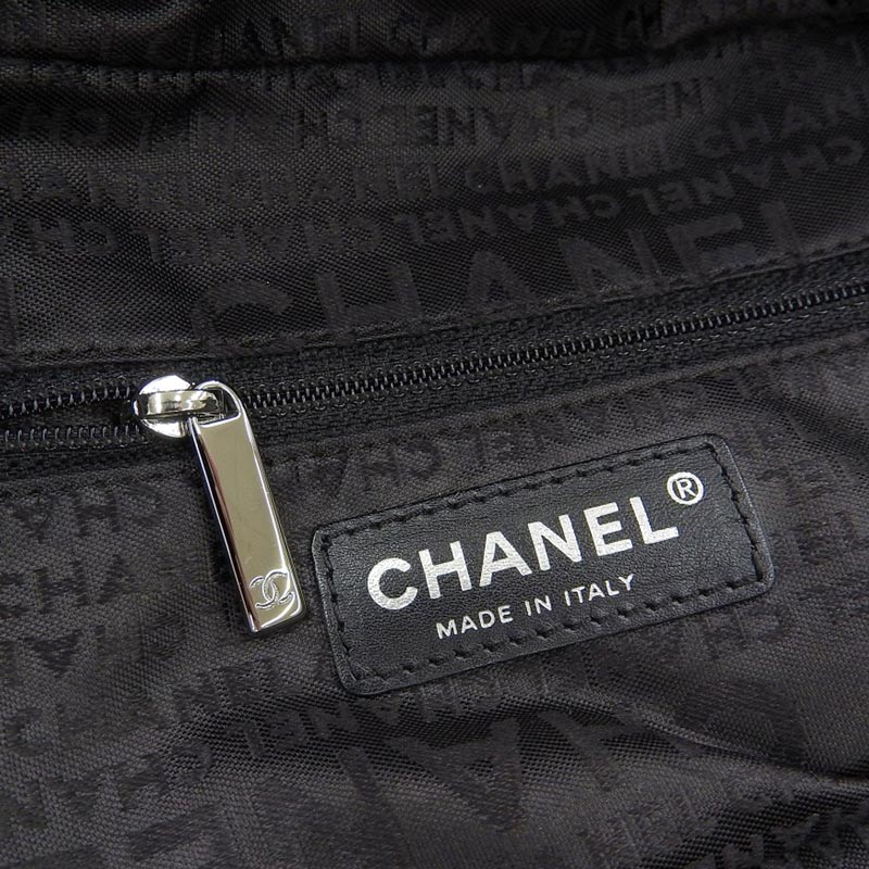 http://シャネル%20CHANEL%20チョコバー%20ハンドバッグ%20レザー%20ブラック%209番台%20中古%20CH0914