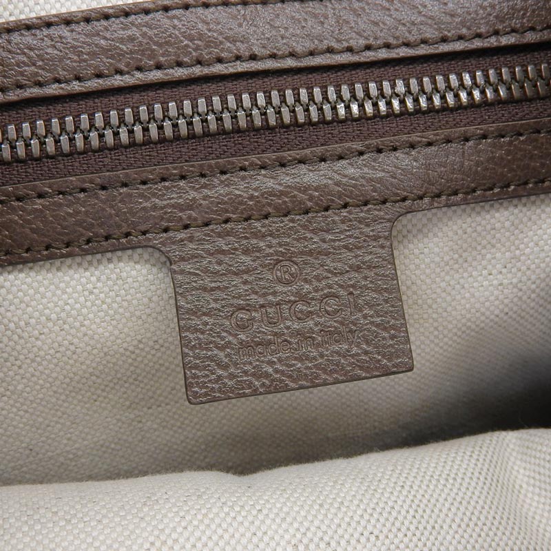 http://グッチ%20GUCCI%20GGスプリーム%20スケートボード%20バックパック%20リュックサック%20GGスプリームキャンバス%20ベージュ%20690999%20美品%20GU0575