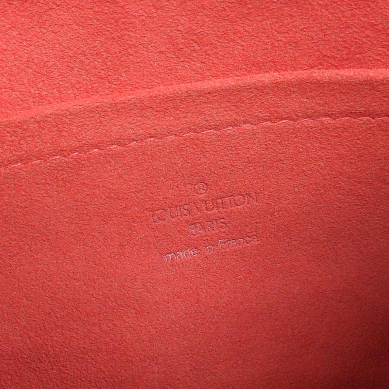 http://ルイヴィトン%20LOUIS%20VUITTON%20ダミエ%20ラヴェッロGM%20ショルダーバッグ%20N6006%20中古%20LV1560