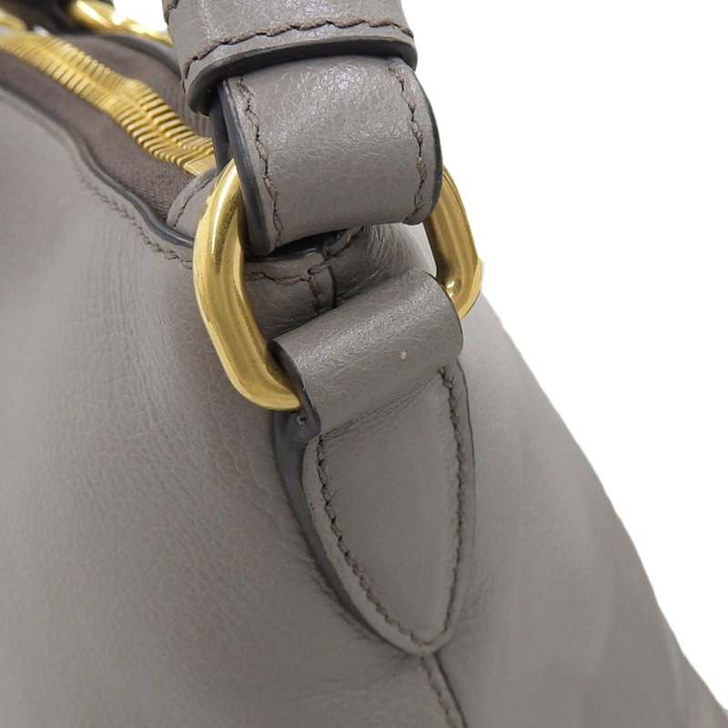 http://プラダ%20PRADA%202WAYバッグ%20ハンドバッグ%20ショルダーバッグ%20レザー%20グレー%201BA104%20中古%20OB1811