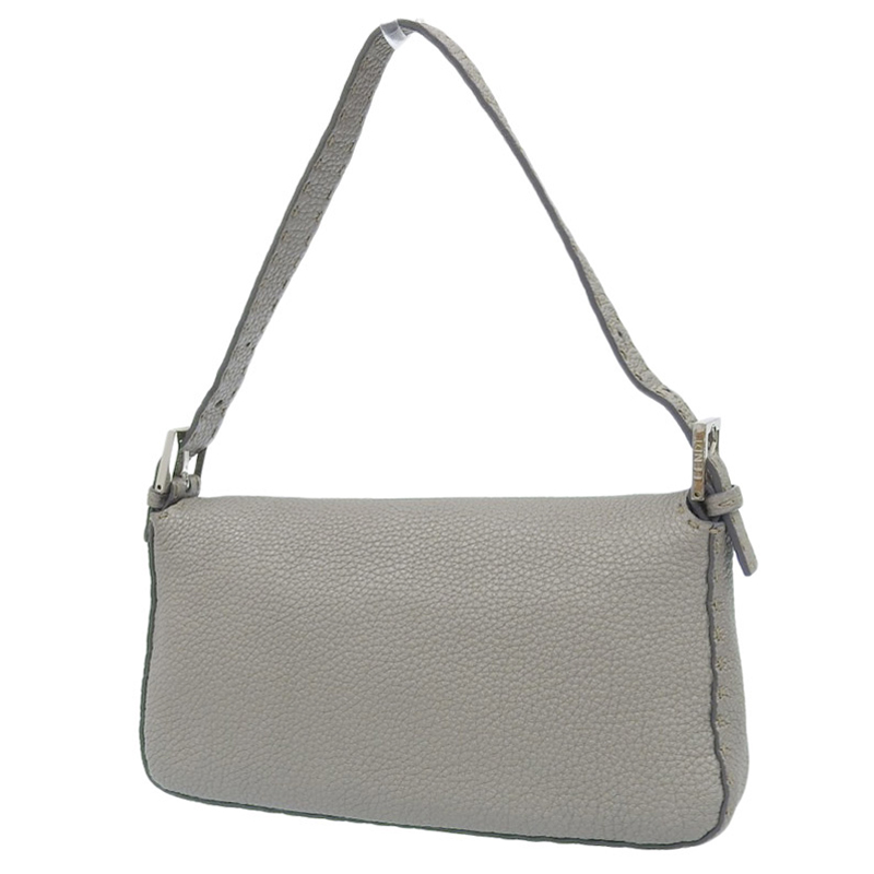 http://フェンディ%20FENDI%20セレリア%20マンマバケット%20ショルダーバッグ%20レザー%20シルバー%208BR101%20中古%20OB1815