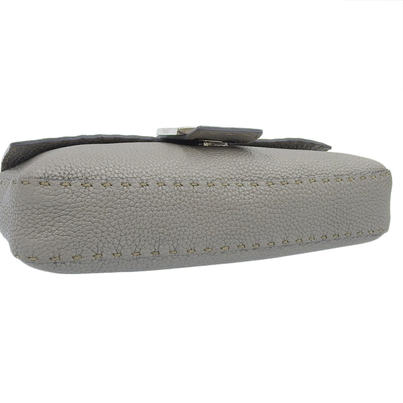 http://フェンディ%20FENDI%20セレリア%20マンマバケット%20ショルダーバッグ%20レザー%20シルバー%208BR101%20中古%20OB1815