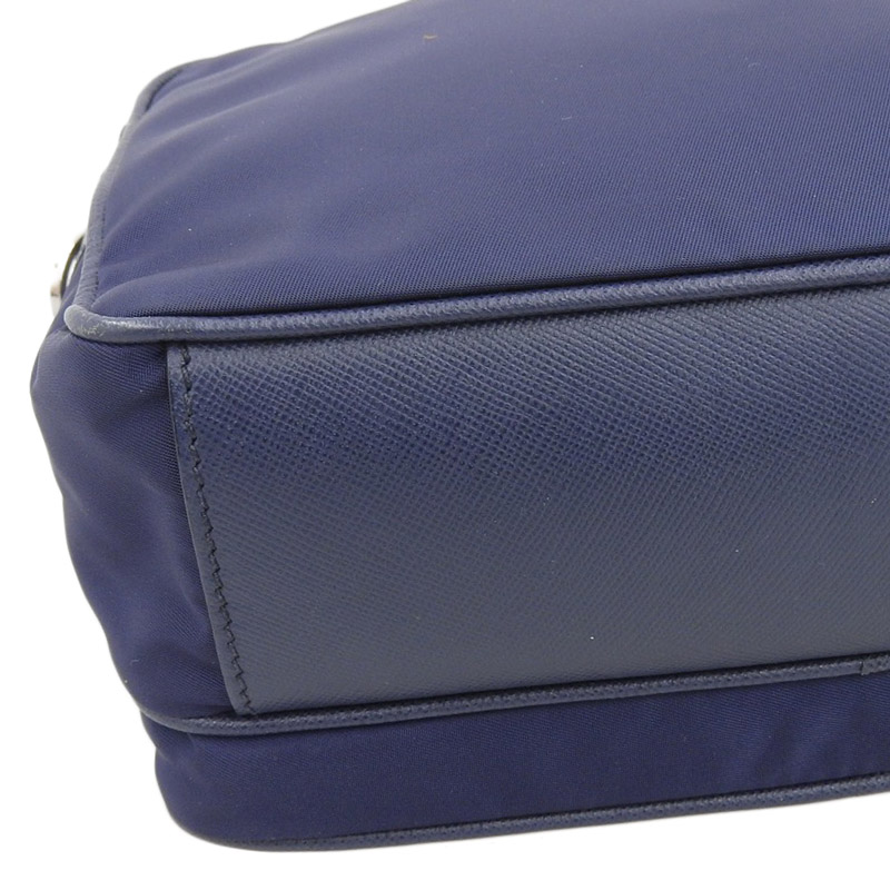 http://プラダ%20PRADA%20ショルダーバッグ%20ナイロン%20ネイビー%20BT1010%20中古%20OB1817