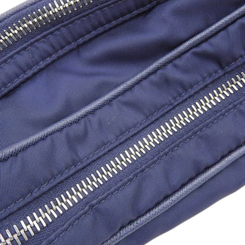 http://プラダ%20PRADA%20ショルダーバッグ%20ナイロン%20ネイビー%20BT1010%20中古%20OB1817