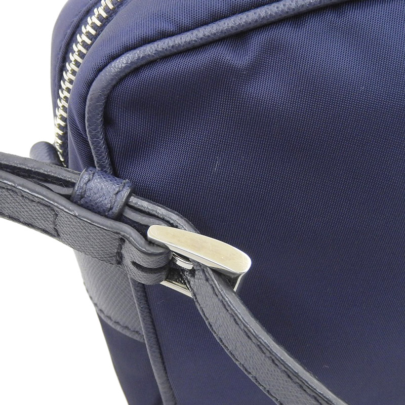 http://プラダ%20PRADA%20ショルダーバッグ%20ナイロン%20ネイビー%20BT1010%20中古%20OB1817