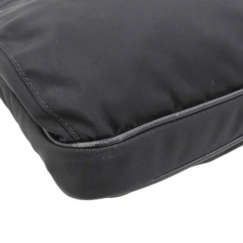 http://プラダ%20PRADA%20ショルダーバッグ%20ナイロン%20ブラック%20中古%20OB1821