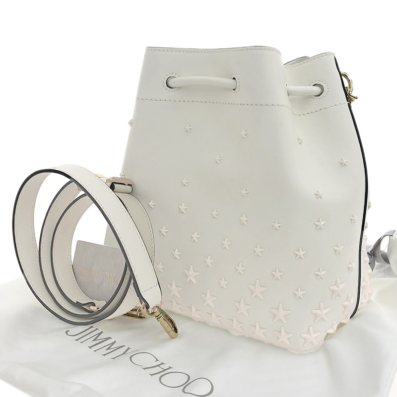 http://ジミーチュウ%20JIMMY%20CHOO%20ボンボン%202WAYバッグ%20バケットバッグ%20スタースタッズ%20レザー%20ホワイト%20中古%20OB1831