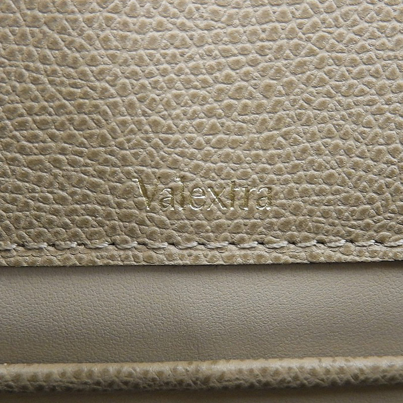 http://ヴァレクストラ%20Valextra%20ミニ%20イジィデ%202WAY%20ハンドバッグ%20ショルダーバッグ%20レザー%20グレージュ%20WBES0036028LOC99%20美品%20OB1832