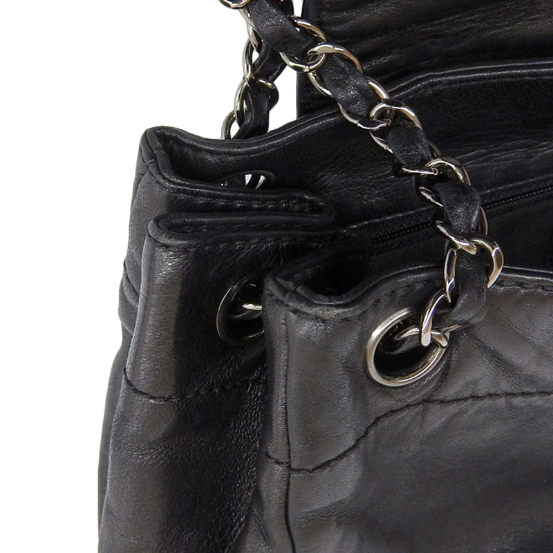 http://シャネル%20CHANEL%20ショルダーバッグ%20チェーントート%20レザー%20ブラック%2010番台%20中古%20CH0924