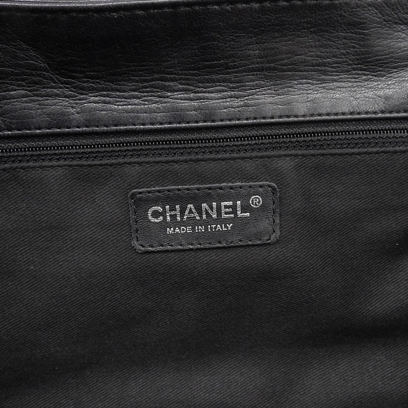 http://シャネル%20CHANEL%20ショルダーバッグ%20チェーントート%20レザー%20ブラック%2010番台%20中古%20CH0924