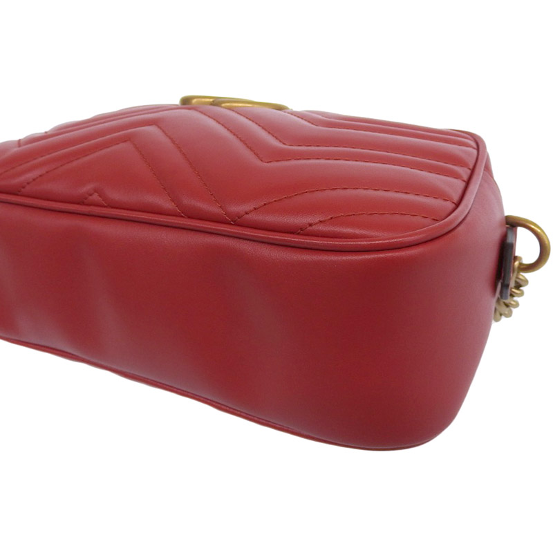 http://グッチ%20GUCCI%20GGマーモント%20キルティングスモールショルダー%20ショルダーバッグ%20レザー%20レッド%20447632%20中古%20GU0587