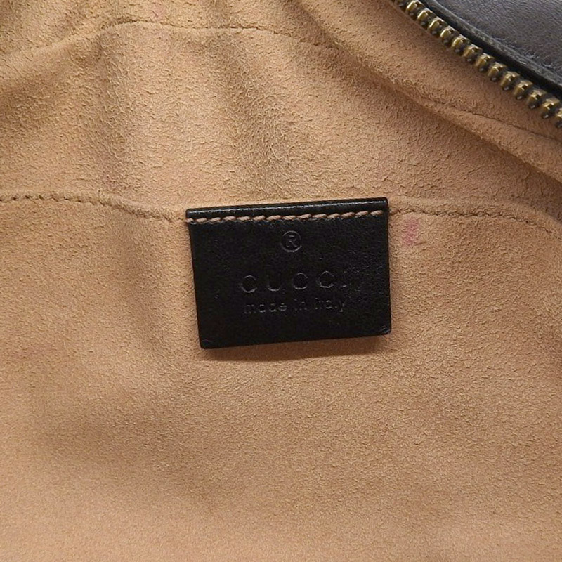 http://グッチ%20GUCCI%20GGマーモント%20キルティング%20スモール%20ショルダーバッグ%20レザー%20ブラック%20447632%20中古%20GU0588