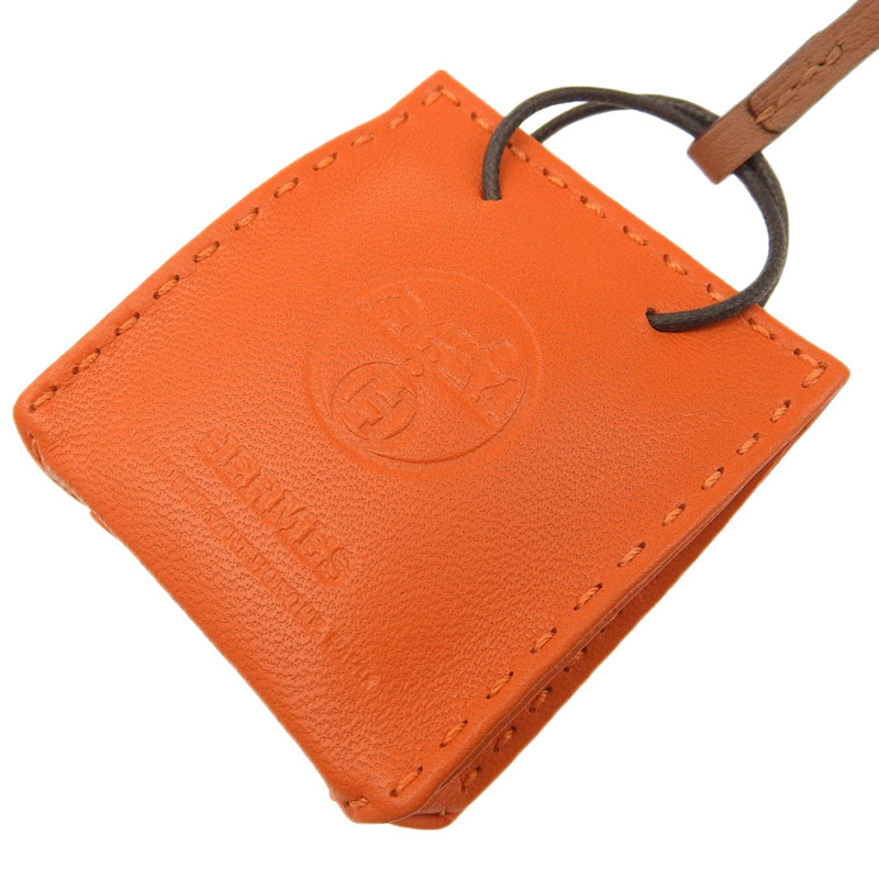 http://エルメス%20HERMES%20サック・オランジュ%20バッグチャーム%20オレンジ%20Y刻印%202020年%20美品%20HE0940