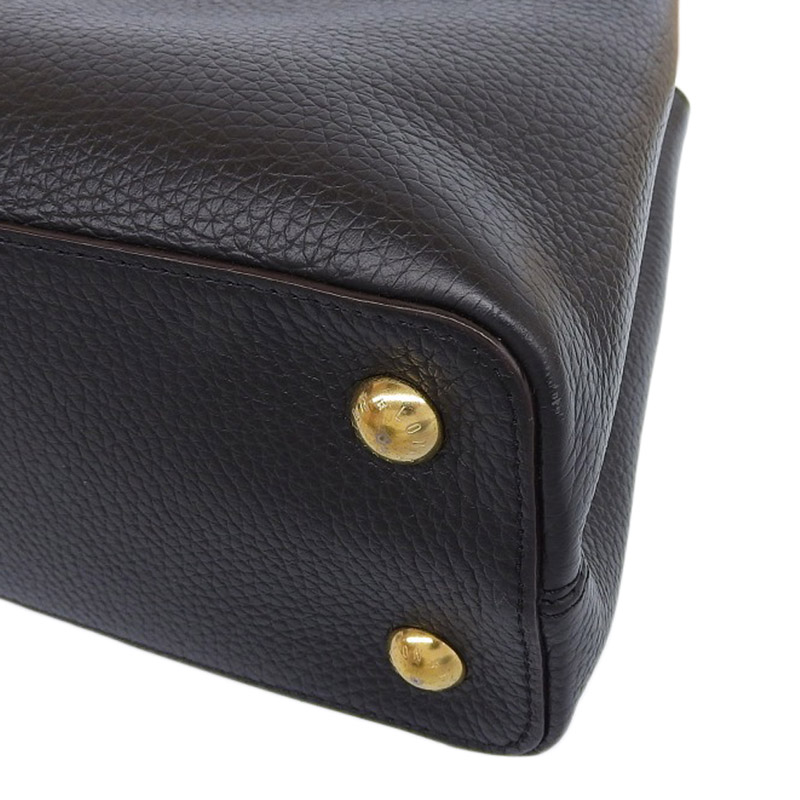 http://ルイヴィトン%20LOUIS%20VUITTON%20カプシーヌMM%202WAYバッグ%20ハンドバッグ%20ショルダーバッグ%20トリヨン%20ノワール%20M42259%20中古%20LV1547