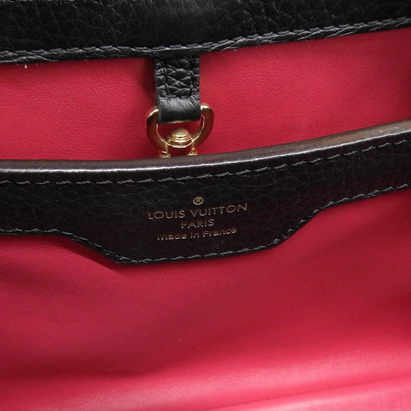 http://ルイヴィトン%20LOUIS%20VUITTON%20カプシーヌMM%202WAYバッグ%20ハンドバッグ%20ショルダーバッグ%20トリヨン%20ノワール%20M42259%20中古%20LV1547