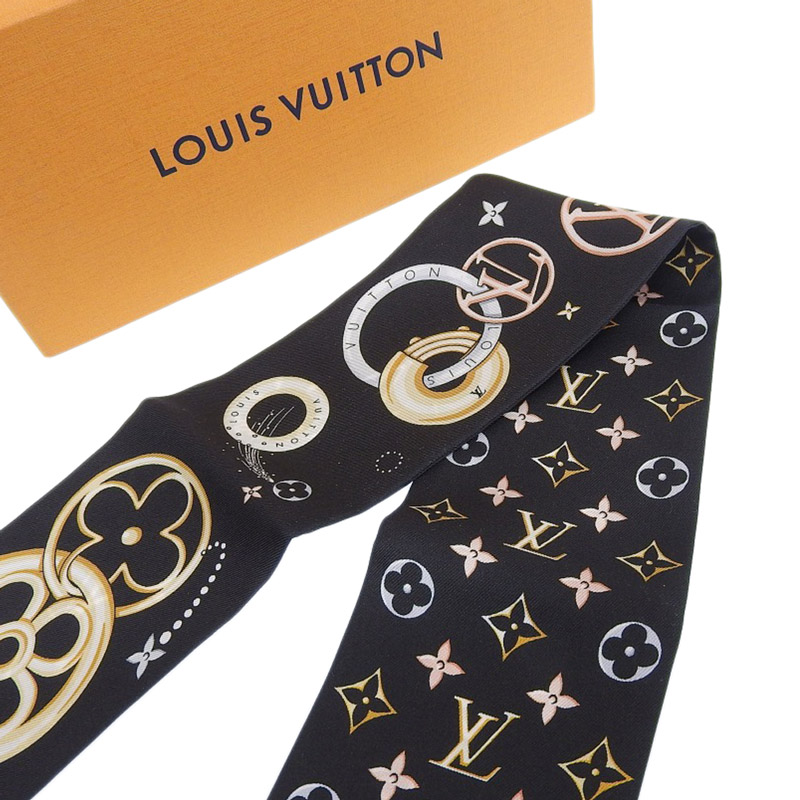 http://ルイヴィトン%20LOUIS%20VUITTON%20バンドー・ヴィヴィエンヌ%20アンド%20ビヨンド%20バンドー%20スカーフ%20シルク%20ブラック%20M78132%20中古%20LV1602