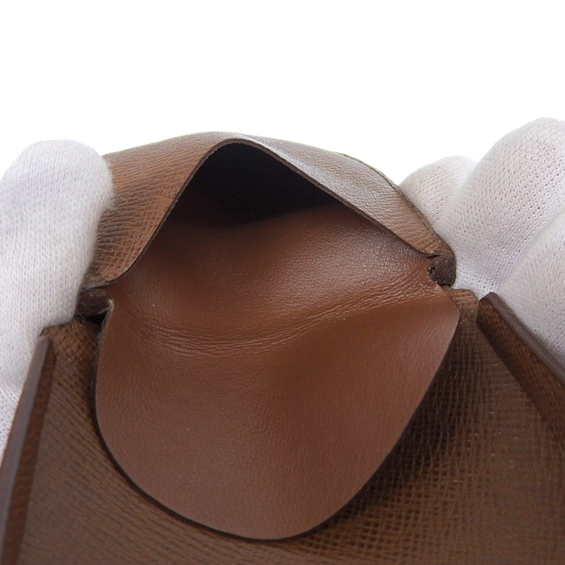 http://ルイヴィトン%20LOUIS%20VUITTON%20モノグラム%20ポルトモネ・キュベット%20コインケース%20小銭入れ%20M61960%20美品%20LV1603