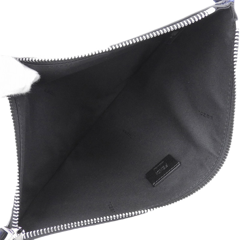 http://フェンディ%20FENDI%20バッグバグズ%20モンスター%20クラッチバッグ%20レザー%20ネイビー%207N0078%20美品%20OB1823