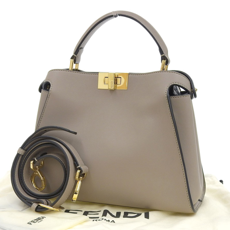 http://フェンディFENDI%20ピーカブーエッセンシャリー%202WAYバッグ%20ハンドバッグ%20ショルダーバッグ%20レザー%20グレージュ%208BN302%20中古%20OB1834