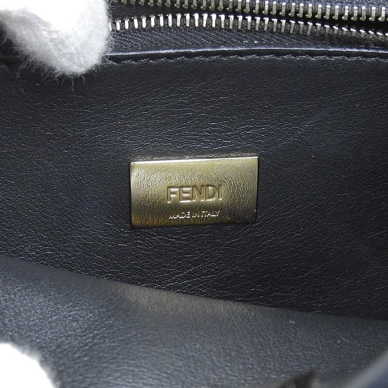 http://フェンディFENDI%20ピーカブーエッセンシャリー%202WAYバッグ%20ハンドバッグ%20ショルダーバッグ%20レザー%20グレージュ%208BN302%20中古%20OB1834