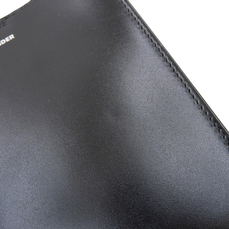 http://ジルサンダー%20JIL%20SANDER%20ショルダーバッグ%20斜め掛けショルダー%20レザー%20ブラック%20中古%20OB1840