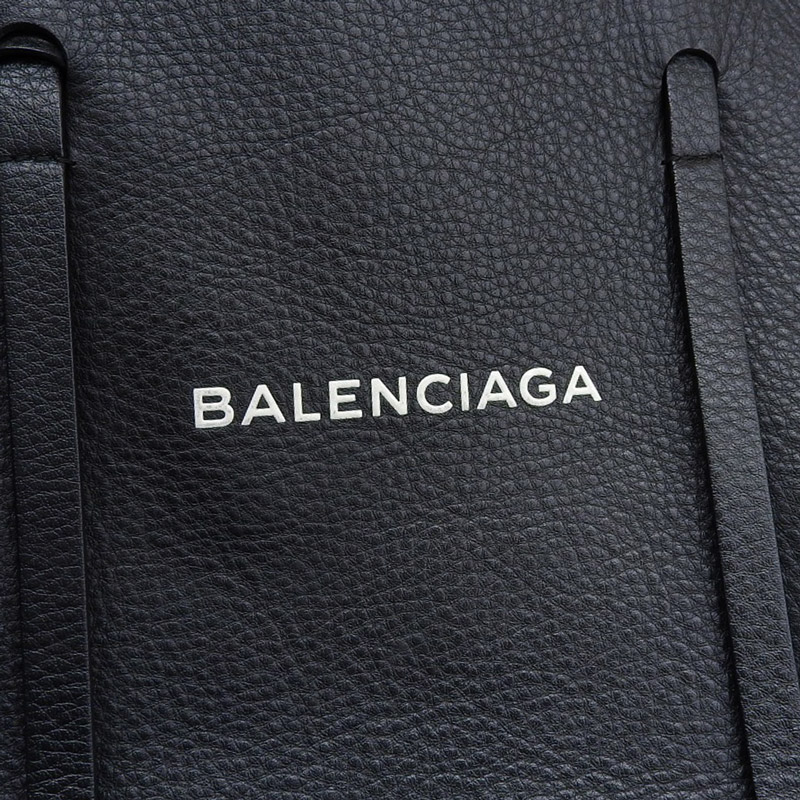 http://バレンシアガ%20BALENCIAGA%20エブリデイトートS%20トートバッグ%20レザー%20ブラック%20475199%20中古%20OB1847