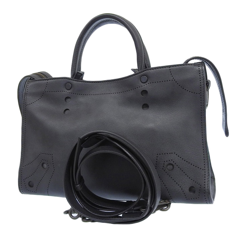 http://バレンシアガ%20BALENCIAGA%20ブラックアウトシティ%202WAYバッグ%20ハンドバッグ%20ショルダーバッグ%20レザー%20ブラック%20443516%20中古%20OB1851