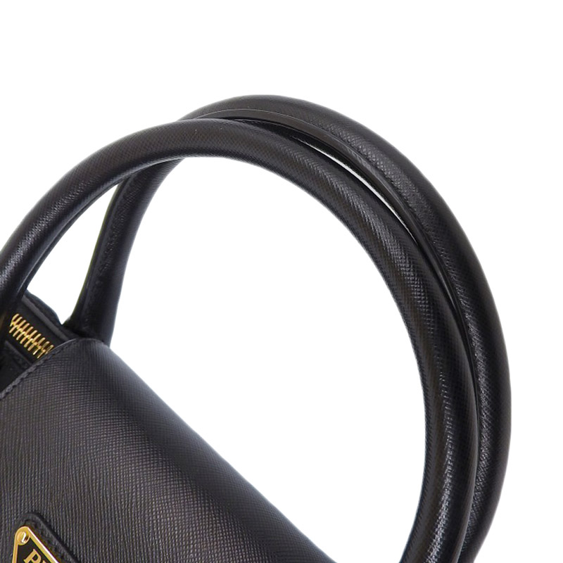http://プラダ%20PRADA%202WAYバッグ%20ハンドバッグ%20ショルダーバッグ%20ナイロン/レザー%20ブラック%20BN2541%20中古%20OB1858