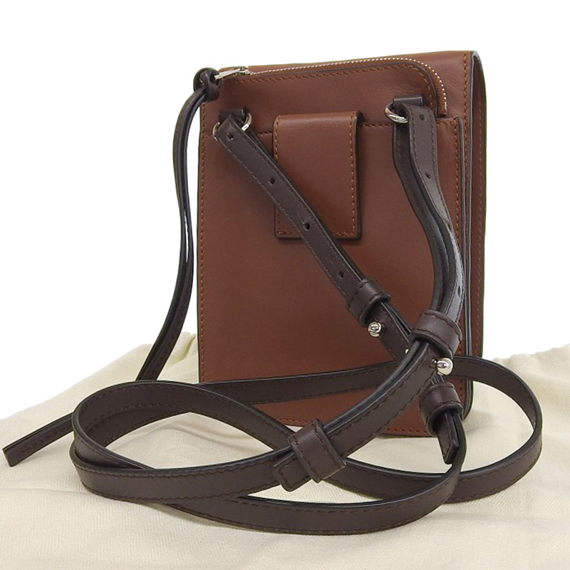 http://ロエベ%20LOEWE%20ガセットフラット%20ショルダーバッグ%20レザー%20ブラウン%20中古%20OB1879