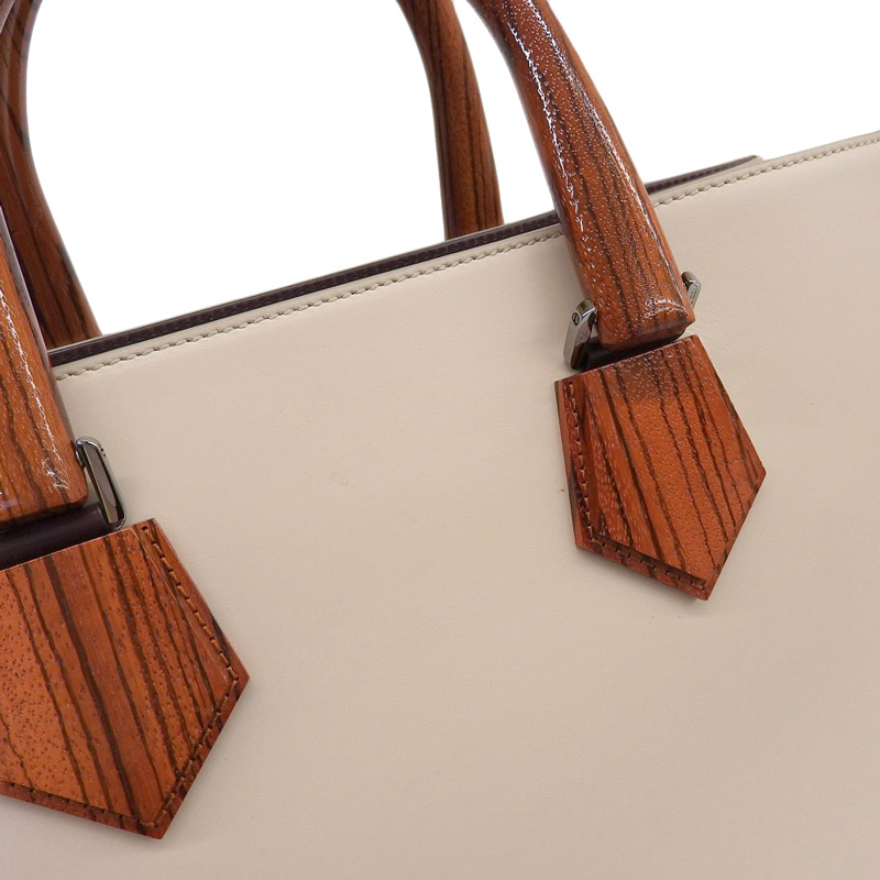 http://ドルチェ＆ガッバーナ%20DOLCE&GABBANA%20ロゴショッピングバッグ%202WAYバッグ%20トートバッグ%20ショルダー%20レザー%20ベージュ%20中古%20OB1891