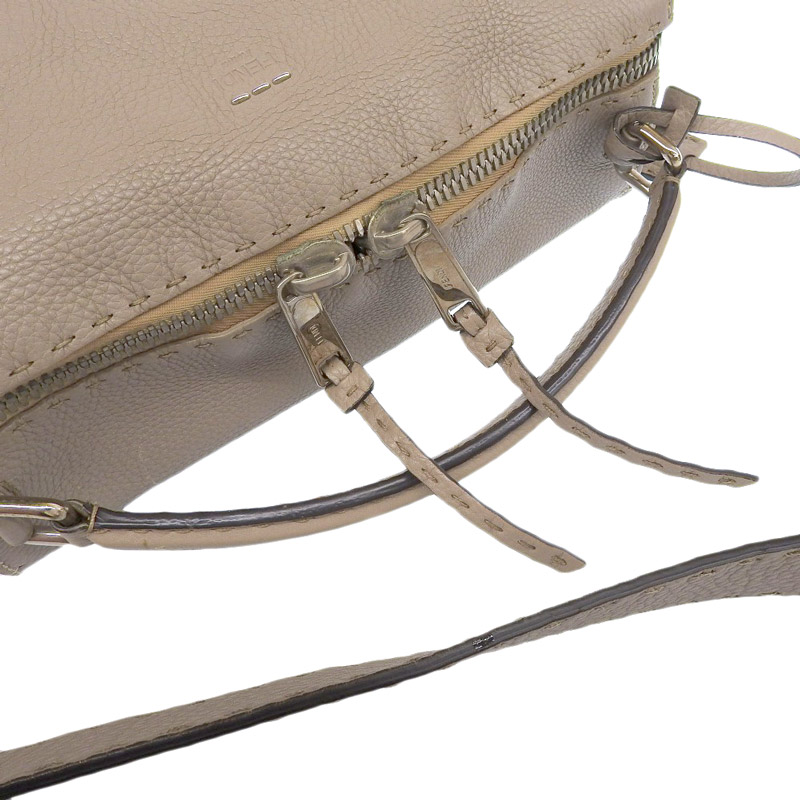 http://フェンディ%20FENDI%20セレリアレイ%202WAYバッグ%20ハンドバッグ%20ショルダーバッグ%20レザー%20グレージュ%208BL137%20中古%20OB1894