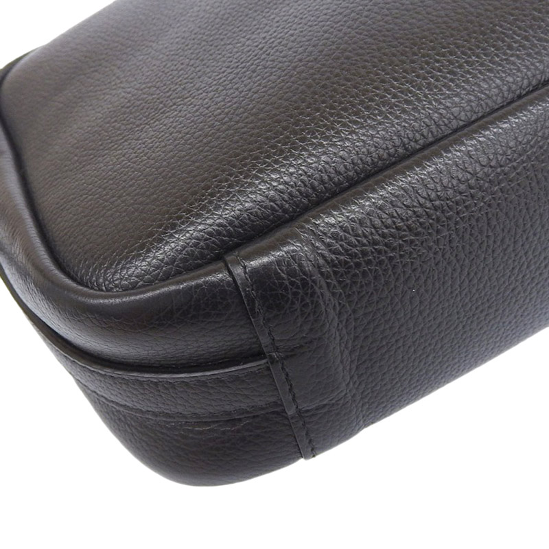 http://バレンシアガ%20BALENCIAGA%20エブリデイ%20ショルダーバッグ%20カメラバッグ%20ポシェット%20レザー%20ブラック%20679267%20中古%20OB1896