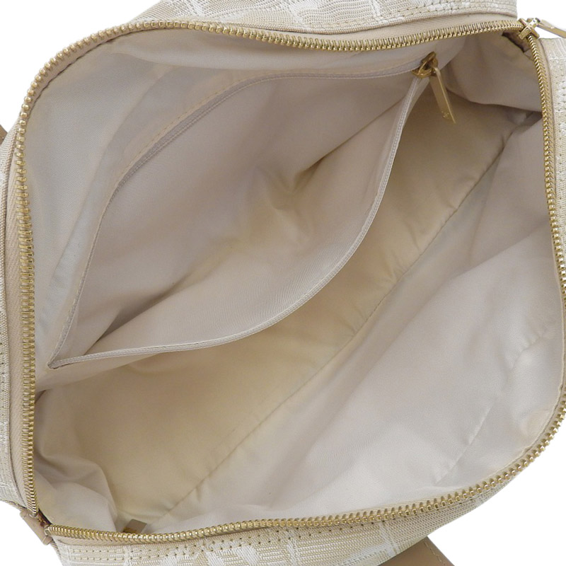 http://シャネル%20CHANEL%20ニュートラベルライン%20ハンドバッグ%20ミニボストン%20ナイロン/レザー%20ベージュ%2010番台%20中古%20CH0928