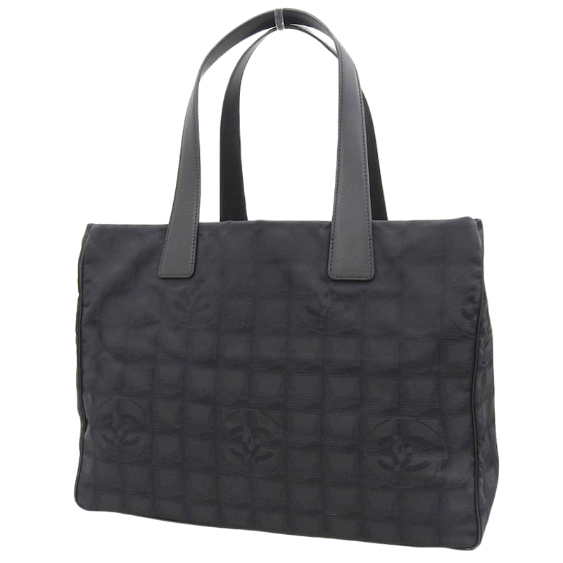 http://シャネル%20CHANEL%20ニュートラベルライン%20トートバッグ%20ナイロン/レザー%20ブラック%207番台%20中古%20CH0930