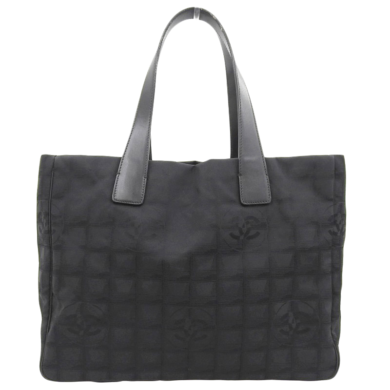 シャネル CHANEL ニュートラベルライン トートバッグ ナイロン/レザー ブラック 7番台 中古 CH0930