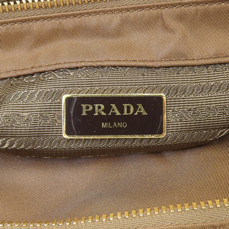 http://プラダ%20PRADA%20トートバッグ%20ショルダーバッグ%20ナイロン/レザー%20ブラウン%20CORINTO%201BG292%20中古%20OB1905