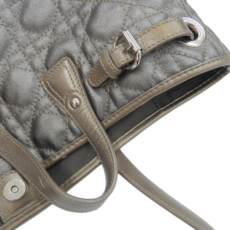 http://ディオール%20CHRISTIAN%20DIOR%20パナレア%20カナージュ%20トートバッグ%20コーティングキャンバス%20メタリックグレー%20中古%20OB1906