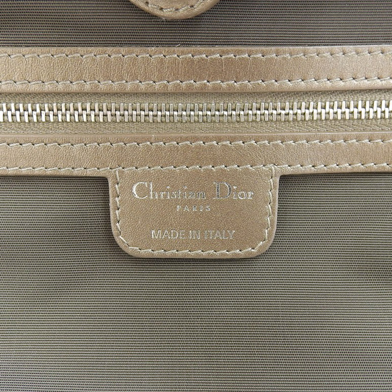 http://ディオール%20CHRISTIAN%20DIOR%20パナレア%20カナージュ%20トートバッグ%20コーティングキャンバス%20メタリックグレー%20中古%20OB1906