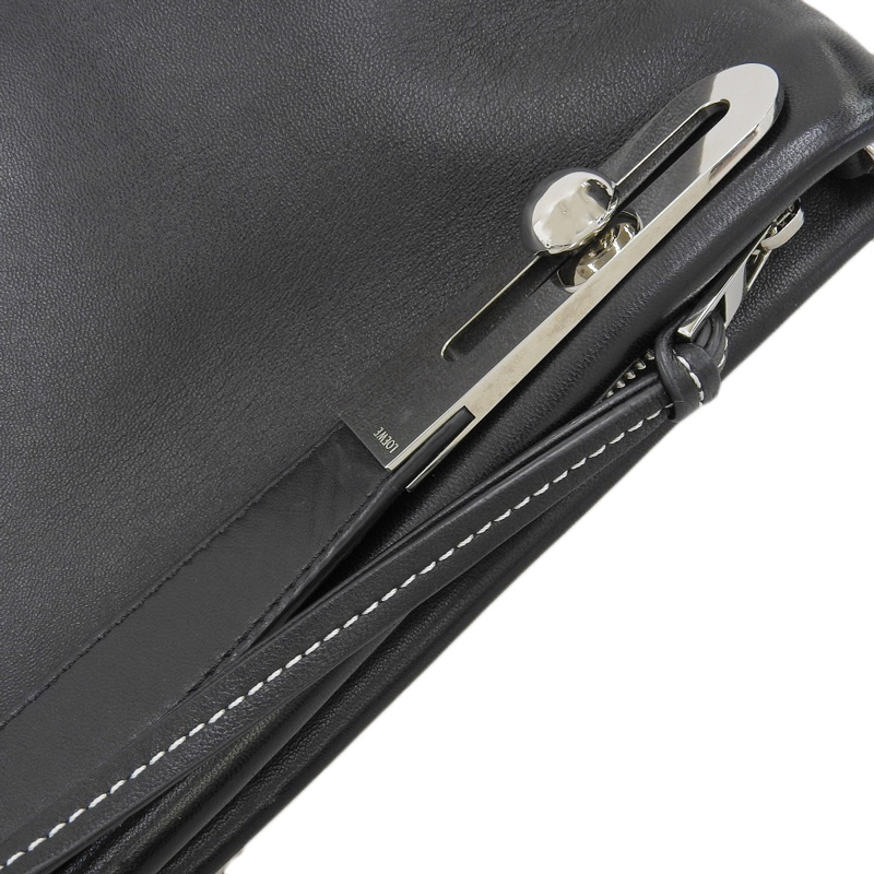 http://ロエベ%20LOEWE%20ミッシー%202WAYバッグ%20ハンドバッグ%20ショルダーバッグ%20レザー%20ブラック%20327.81.R95%20中古%20OB2005