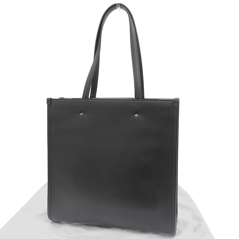 http://ジミーチュウ%20JIMMY%20CHOO%20ロゴ%20トートバッグ%20レザー%20ブラック%20中古%20OB2006