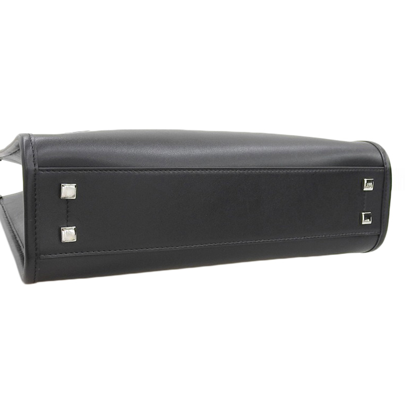 http://ジミーチュウ%20JIMMY%20CHOO%20ロゴ%20トートバッグ%20レザー%20ブラック%20中古%20OB2006