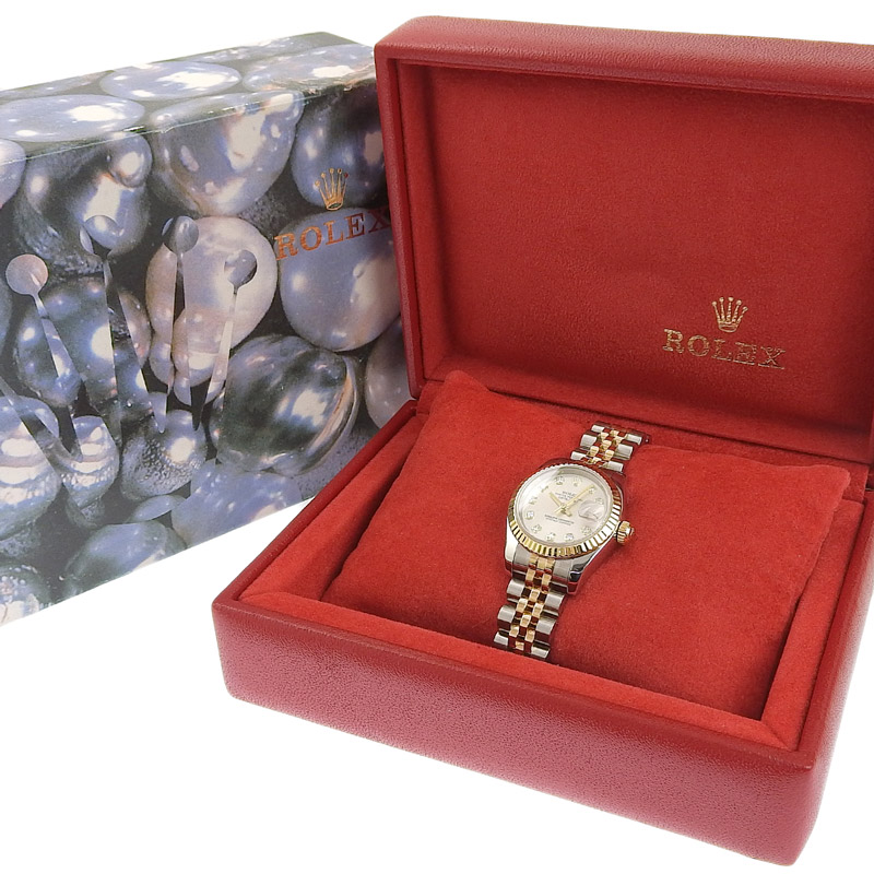 http://ロレックス%20ROLEX%20デイトジャスト%20レディース%20自動巻き%20腕時計%20SS/YG%2010Pダイヤ%20シルバー文字盤%20D番%202005年%20179173G%20中古%20RO0272